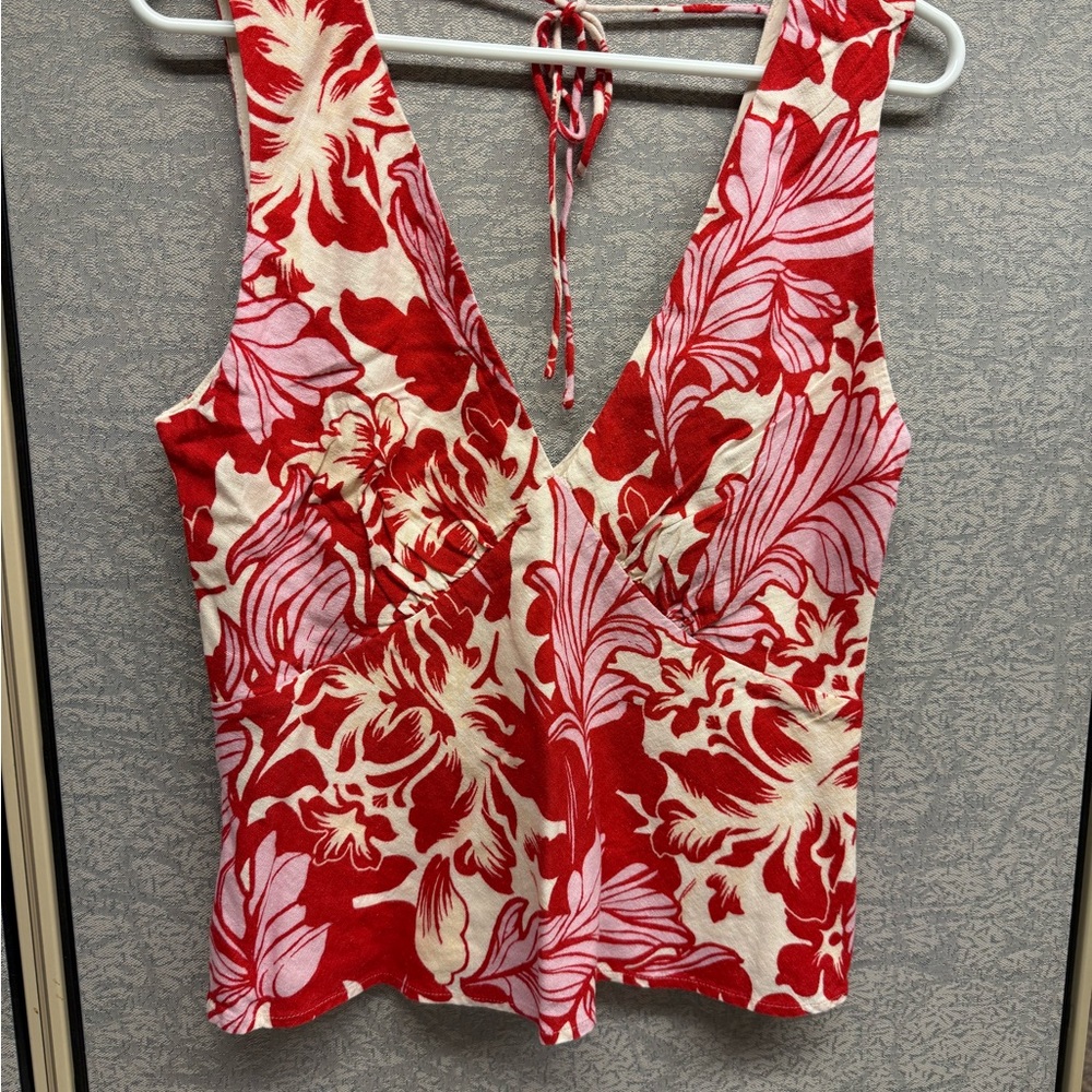 Abercrombie & Fitch Red and Pink Floral V-Neck Camisole